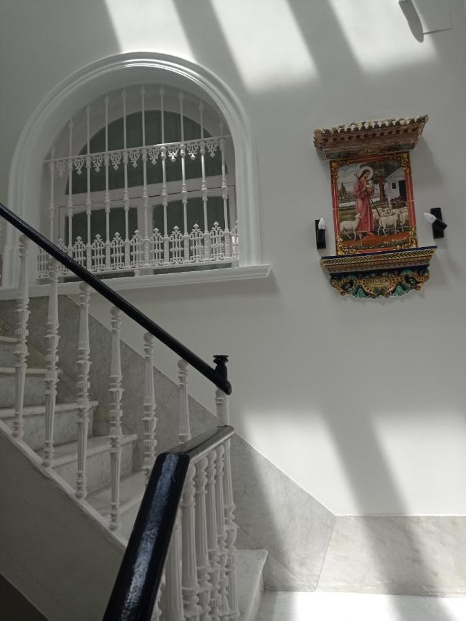 Planeta Cadiz Hostel Exterior photo